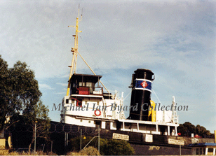 Tug Fearless in Port Adelaide